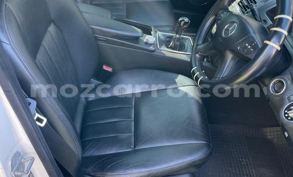 Tenga Tsaru Mercedes-Benz E-Classe Chena Mota in Maputo in Maputo Tenga Tsaru Mercedes-Benz E-Classe Chena Mota in Maputo in Maputo