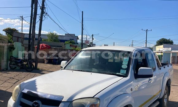 Tenga Tsaru Mazda BT-50 Chena Mota in Maputo in Maputo