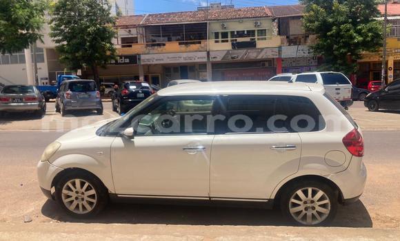 Nunua Ilio tumika Mazda Verisa Nyeupe Gari ndani ya Maputo nchini Maputo Nunua Ilio tumika Mazda Verisa Nyeupe Gari ndani ya Maputo nchini Maputo