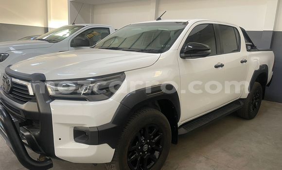 Buy Used Toyota Hilux White Car in Maputo in Maputo Buy Used Toyota Hilux White Car in Maputo in Maputo