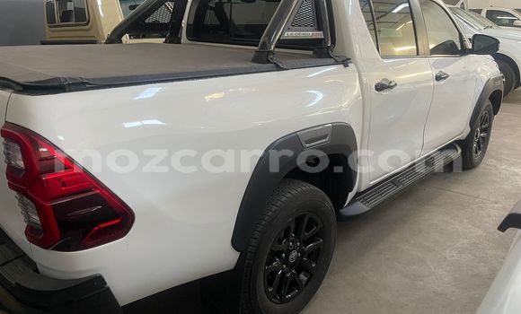 Buy Used Toyota Hilux White Car in Maputo in Maputo Buy Used Toyota Hilux White Car in Maputo in Maputo