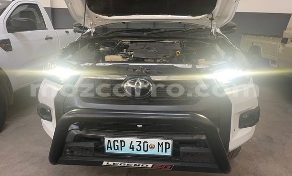 Buy Used Toyota Hilux White Car in Maputo in Maputo Buy Used Toyota Hilux White Car in Maputo in Maputo