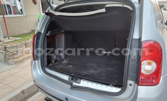 Tenga Tsaru Renault Duster Zvimwe Mota in Maputo in Maputo Tenga Tsaru Renault Duster Zvimwe Mota in Maputo in Maputo