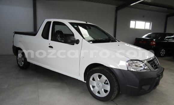 Comprar Usado Nissan NP 300 Branco Carro em Gilé em Zambezia Comprar Usado Nissan NP 300 Branco Carro em Gilé em Zambezia