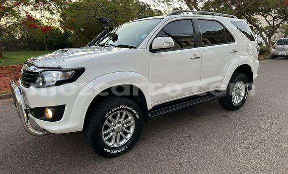 Nunua Ilio tumika Toyota Fortuner Nyeupe Gari ndani ya Maputo nchini Maputo Nunua Ilio tumika Toyota Fortuner Nyeupe Gari ndani ya Maputo nchini Maputo