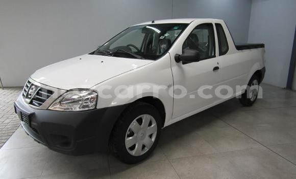 Comprar Usado Nissan NP 300 Branco Carro em Gilé em Zambezia Comprar Usado Nissan NP 300 Branco Carro em Gilé em Zambezia
