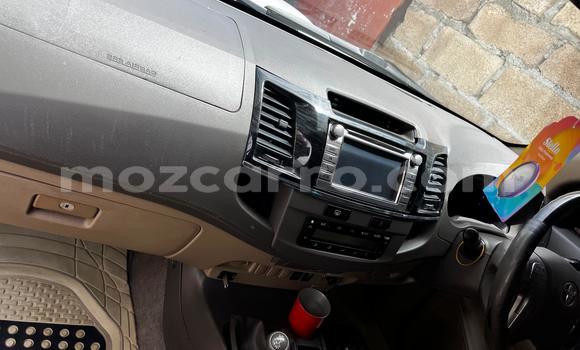 Nunua Ilio tumika Toyota Fortuner Nyeupe Gari ndani ya Maputo nchini Maputo Nunua Ilio tumika Toyota Fortuner Nyeupe Gari ndani ya Maputo nchini Maputo