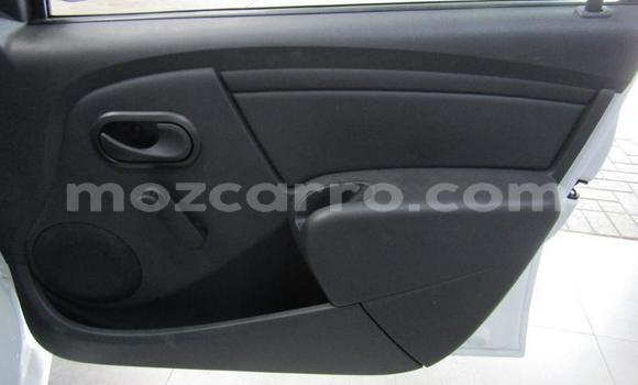 Comprar Usado Nissan NP 300 Branco Carro em Gilé em Zambezia Comprar Usado Nissan NP 300 Branco Carro em Gilé em Zambezia