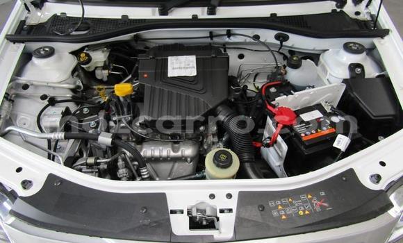 Comprar Usado Nissan NP 300 Branco Carro em Gilé em Zambezia Comprar Usado Nissan NP 300 Branco Carro em Gilé em Zambezia