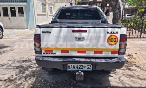 Buy Used Toyota Hilux White Car in Maputo in Maputo Buy Used Toyota Hilux White Car in Maputo in Maputo