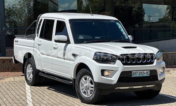 Buy Used Mahindra Scorpio White Car in Maputo in Maputo Buy Used Mahindra Scorpio White Car in Maputo in Maputo