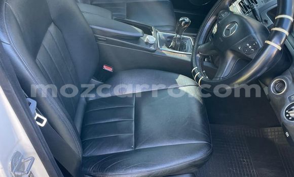 Nunua Ilio tumika Mercedes-Benz C-Classe Nyeupe Gari ndani ya Maputo nchini Maputo Nunua Ilio tumika Mercedes-Benz C-Classe Nyeupe Gari ndani ya Maputo nchini Maputo