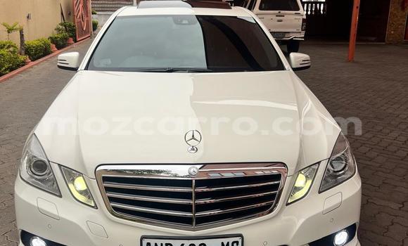 Comprar Novo Mercedes-Benz E-Classe Prata Carro em Maputo em Maputo