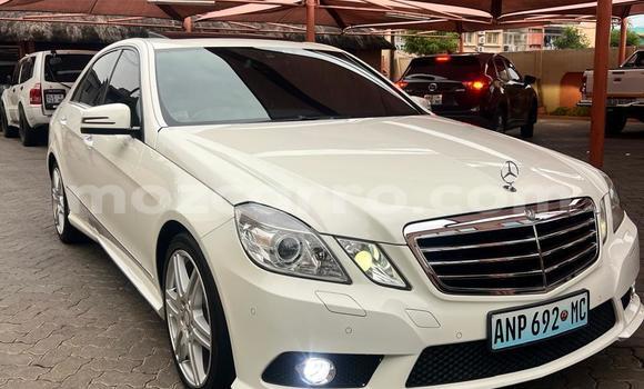 Buy New Mercedes-Benz E-Classe Silver Car in Maputo in Maputo Buy New Mercedes-Benz E-Classe Silver Car in Maputo in Maputo
