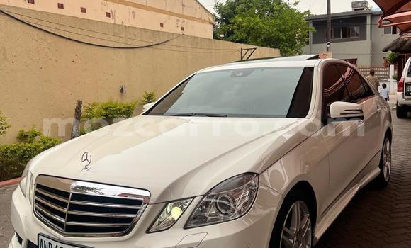 Buy New Mercedes-Benz E-Classe Silver Car in Maputo in Maputo Buy New Mercedes-Benz E-Classe Silver Car in Maputo in Maputo