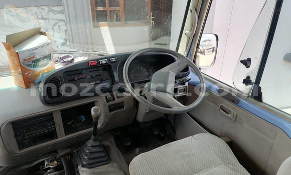 Comprar Usado Toyota Coaster Azul Carro em Maputo em Maputo Comprar Usado Toyota Coaster Azul Carro em Maputo em Maputo