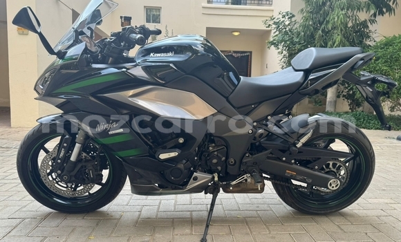 Comprar Usado Kawasaki Ninja Bege Moto em Maputo em Maputo Comprar Usado Kawasaki Ninja Bege Moto em Maputo em Maputo