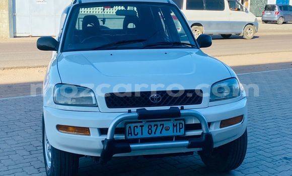 Buy Used Toyota RAV4 White Car in Maputo in Maputo Buy Used Toyota RAV4 White Car in Maputo in Maputo