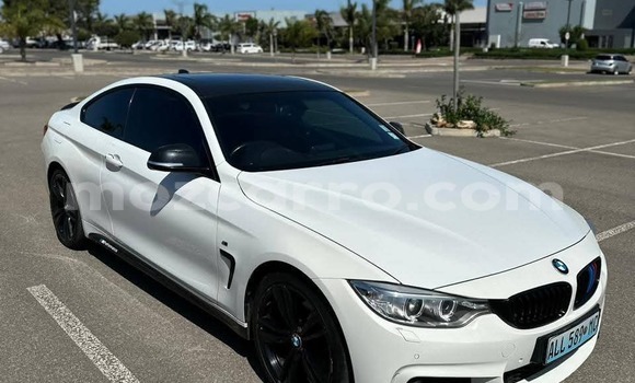 Comprar Novo BMW 4-Series Branco Carro em Maputo em Maputo Comprar Novo BMW 4-Series Branco Carro em Maputo em Maputo