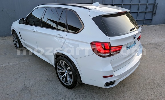 Nunua Ilio tumika BMW X5 Nyeupe Gari ndani ya Maputo nchini Maputo Nunua Ilio tumika BMW X5 Nyeupe Gari ndani ya Maputo nchini Maputo