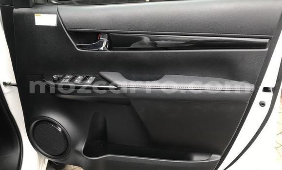 Buy Used Toyota Hilux White Car in Gilé in Zambezia Buy Used Toyota Hilux White Car in Gilé in Zambezia