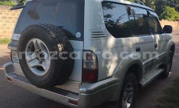 Nunua Ilio tumika Toyota Land Cruiser Prado Nyingine Gari ndani ya Maputo nchini Maputo Nunua Ilio tumika Toyota Land Cruiser Prado Nyingine Gari ndani ya Maputo nchini Maputo