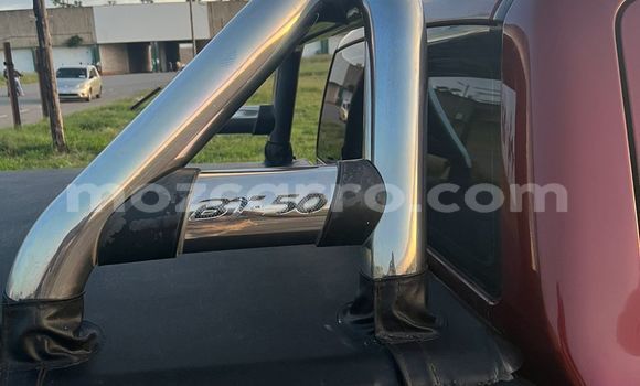 Nunua Ilio tumika Mazda BT-50 Nyekundu Gari ndani ya Maputo nchini Maputo Nunua Ilio tumika Mazda BT-50 Nyekundu Gari ndani ya Maputo nchini Maputo