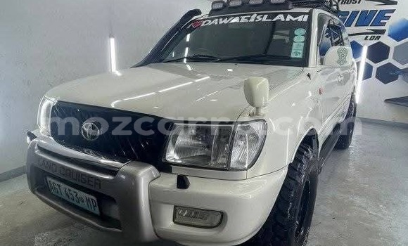 Buy Used Toyota Land Cruiser White Car in Maputo in Maputo Buy Used Toyota Land Cruiser White Car in Maputo in Maputo