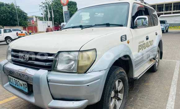 Nunua Ilio tumika Toyota Land Cruiser Prado Nyingine Gari ndani ya Maputo nchini Maputo Nunua Ilio tumika Toyota Land Cruiser Prado Nyingine Gari ndani ya Maputo nchini Maputo