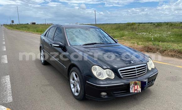 Comprar Usado Mercedes-Benz E-Classe Preto Carro em Maputo em Maputo
