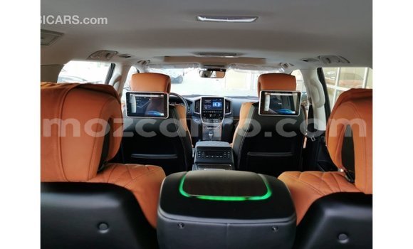 Comprar Importar Toyota Land Cruiser Preto Carro em Import - Dubai em Cabo Delgado Comprar Importar Toyota Land Cruiser Preto Carro em Import - Dubai em Cabo Delgado