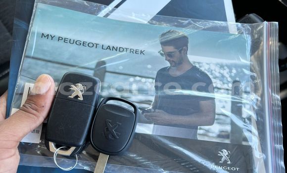 Comprar Novo Peugeot Traveller Prata Carro em Maputo em Maputo Comprar Novo Peugeot Traveller Prata Carro em Maputo em Maputo