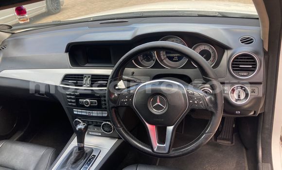 Buy Used Mercedes-Benz C-Classe Silver Car in Maputo in Maputo Buy Used Mercedes-Benz C-Classe Silver Car in Maputo in Maputo