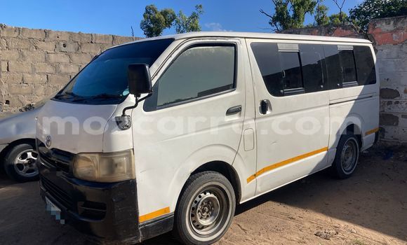 Buy Used Toyota Hiace White Car in Maputo in Maputo Buy Used Toyota Hiace White Car in Maputo in Maputo
