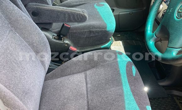 Comprar Usado Toyota Voxy Prata Carro em Maputo em Maputo Comprar Usado Toyota Voxy Prata Carro em Maputo em Maputo