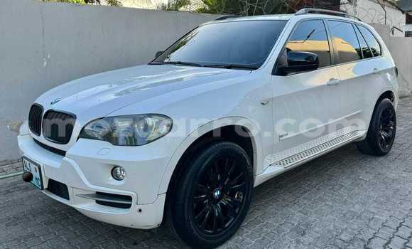 Nunua Ilio tumika BMW X5 Nyeupe Gari ndani ya Maputo nchini Maputo Nunua Ilio tumika BMW X5 Nyeupe Gari ndani ya Maputo nchini Maputo