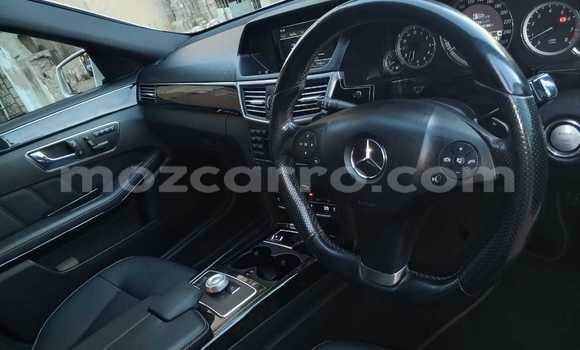 Nunua Ilio tumika Mercedes‒Benz E-klasse Nyeupe Gari ndani ya Maputo nchini Maputo Nunua Ilio tumika Mercedes‒Benz E-klasse Nyeupe Gari ndani ya Maputo nchini Maputo
