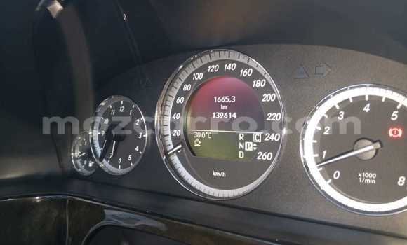 Nunua Ilio tumika Mercedes‒Benz E-klasse Nyeupe Gari ndani ya Maputo nchini Maputo Nunua Ilio tumika Mercedes‒Benz E-klasse Nyeupe Gari ndani ya Maputo nchini Maputo