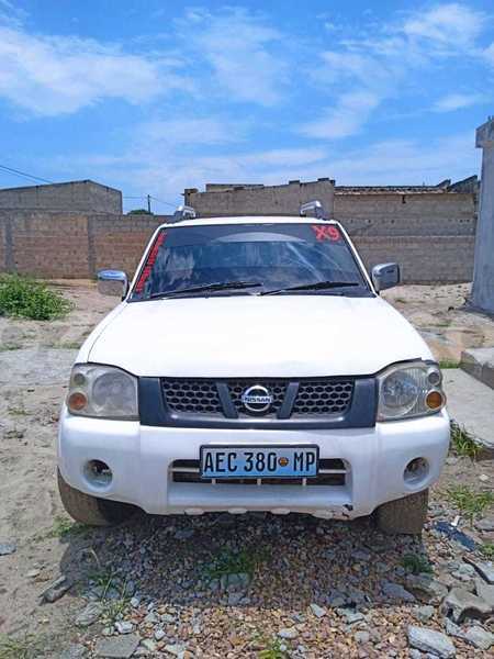 Big with watermark nissan hardbody maputo maputo 35120
