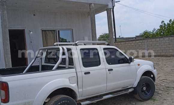 Nunua Ilio tumika Nissan Hardbody Nyeupe Gari ndani ya Maputo nchini Maputo Nunua Ilio tumika Nissan Hardbody Nyeupe Gari ndani ya Maputo nchini Maputo