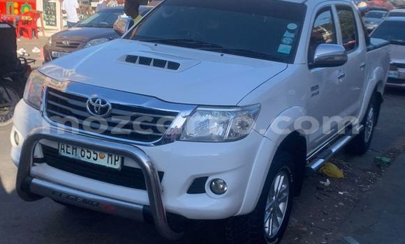 Buy Used Toyota Hilux White Car in Maputo in Maputo Buy Used Toyota Hilux White Car in Maputo in Maputo