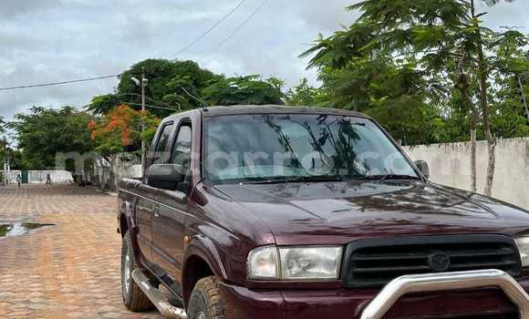 Tenga Tsaru Mazda 929 Zvimwe Mota in Maputo in Maputo Tenga Tsaru Mazda 929 Zvimwe Mota in Maputo in Maputo