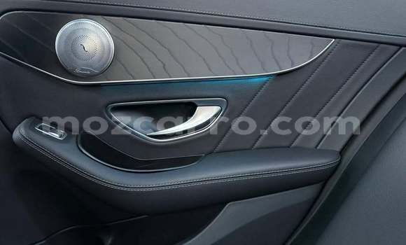 Buy Used Mercedes‒Benz C-Class White Car in Catandica in Manica Buy Used Mercedes‒Benz C-Class White Car in Catandica in Manica