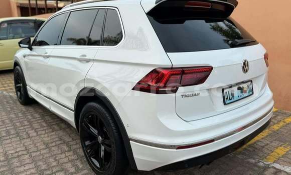 Buy Used Volkswagen Tiguan White Car in Búzi in Sofala Buy Used Volkswagen Tiguan White Car in Búzi in Sofala