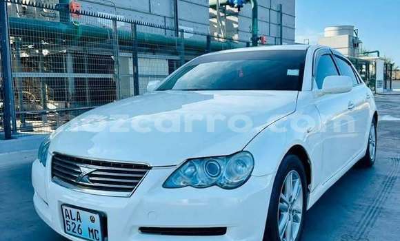 Tenga Tsaru Toyota Mark X Chena Mota in Boane in Maputo