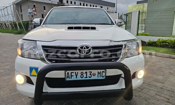 Buy Used Toyota Hilux White Car in Maputo in Maputo Buy Used Toyota Hilux White Car in Maputo in Maputo