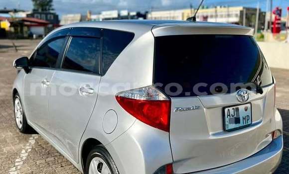 Buy Used Toyota RAV4 White Car in Caia in Sofala Buy Used Toyota RAV4 White Car in Caia in Sofala