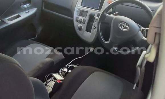 Buy Used Toyota Ractis White Car in Beira in Sofala Buy Used Toyota Ractis White Car in Beira in Sofala