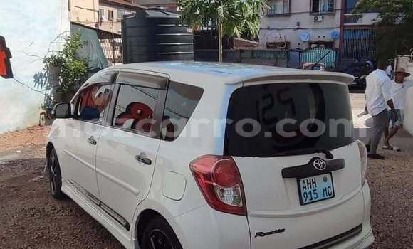 Buy Used Toyota Ractis White Car in Beira in Sofala Buy Used Toyota Ractis White Car in Beira in Sofala
