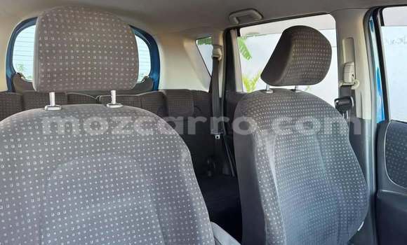 Buy Used Toyota Ractis Blue Car in Nice view in Maputo Buy Used Toyota Ractis Blue Car in Nice view in Maputo